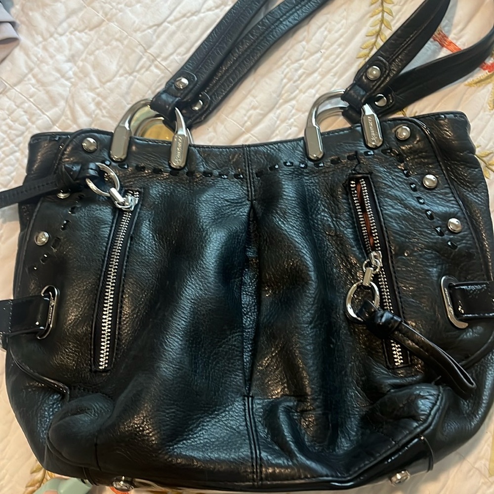 B. Makowsky black purse